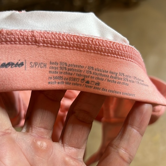 💕Cute Sports Bra💕 - Picture 4 of 4